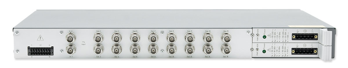 SDU-R - redundante Signalverteilereinheit mit 2x AC/DC Netzteilen und TTL-Eingangs und Ausgangssignalen